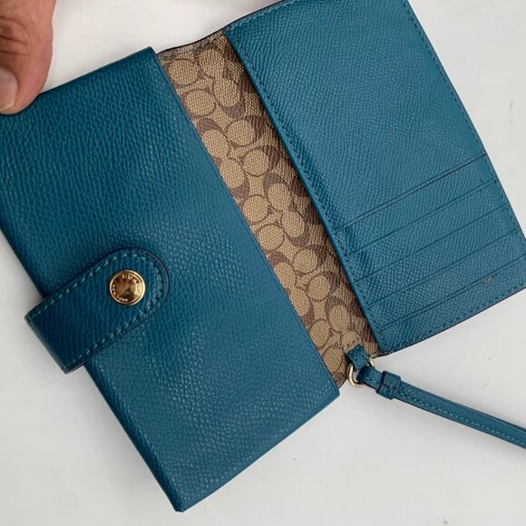 Coach Wallet - Picture 6 of 13